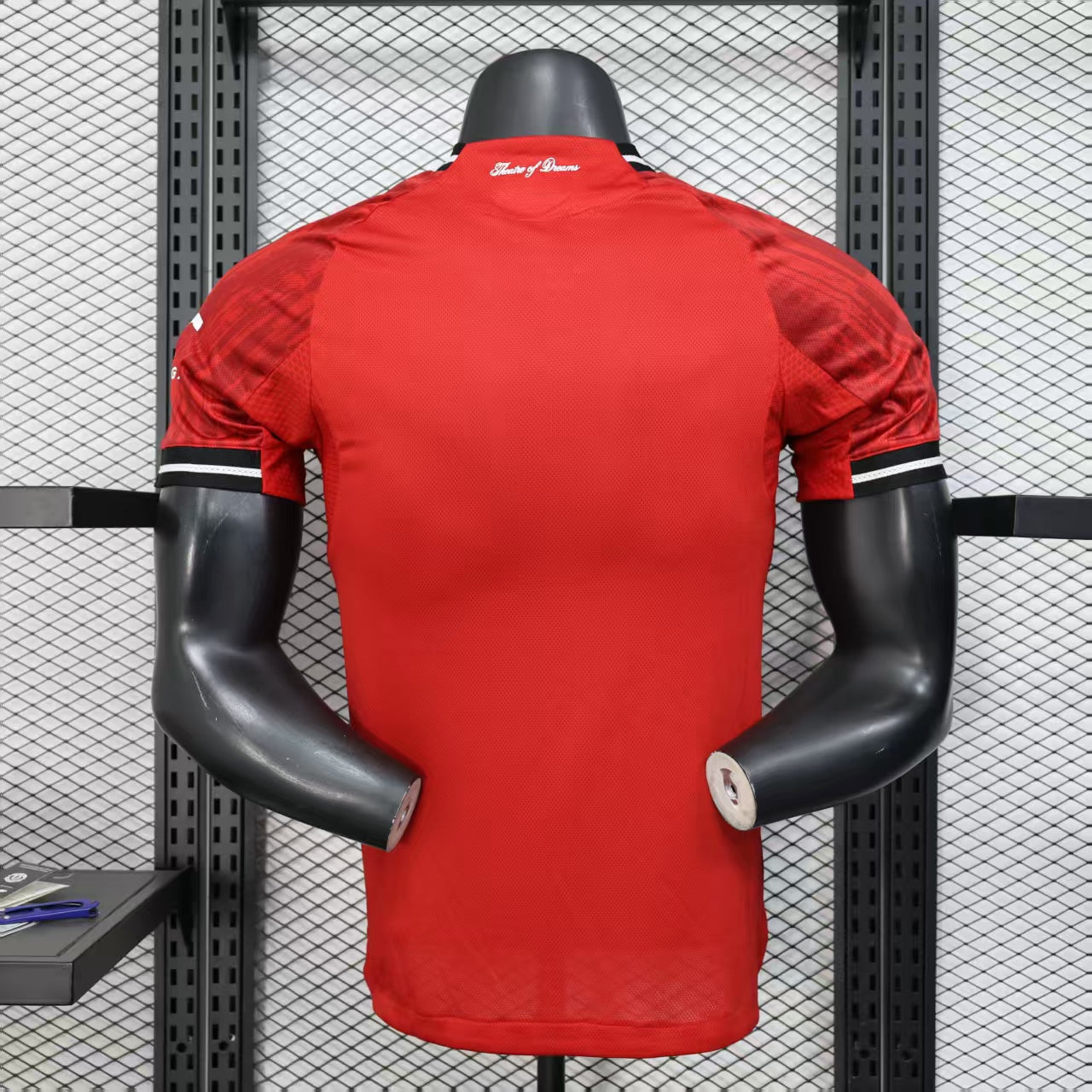 Manchester United home 2025/26
