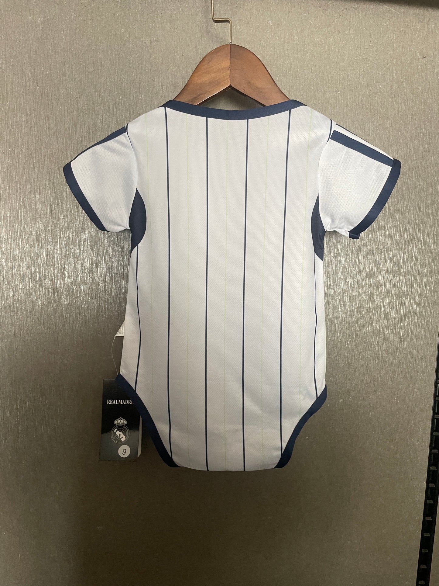 Body Real Madrid away 2025