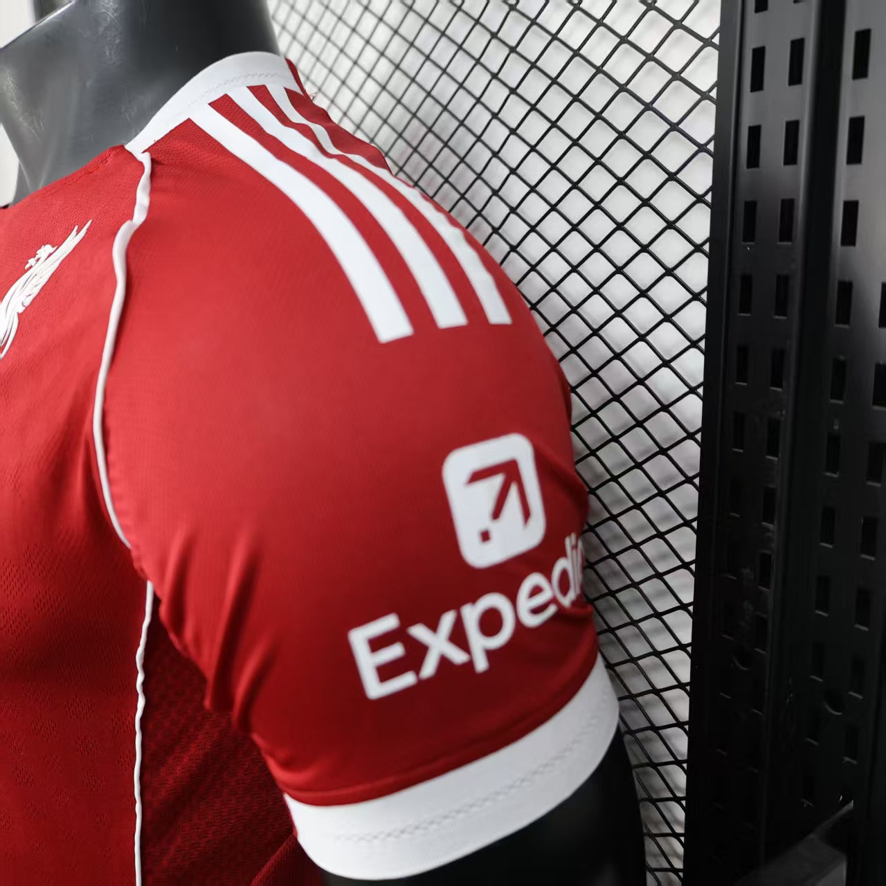 Liverpool home 2025/26